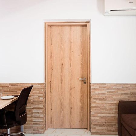 Dub House 3 Apartment Пафос Екстериор снимка