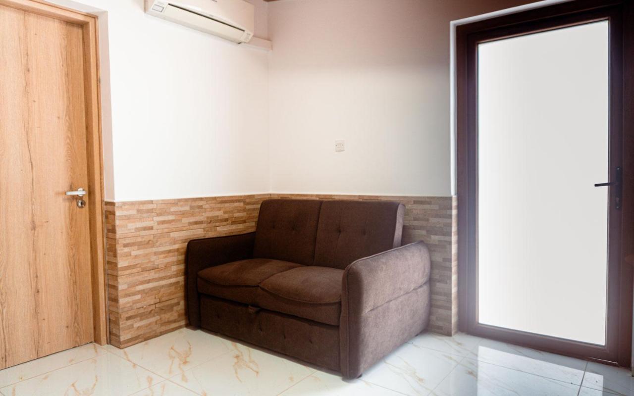 Dub House 3 Apartment Пафос Екстериор снимка